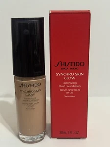 Shiseido Synchro Skin Glow Luminizing Fluid Foundation NIB - Neutral 4 - Spf 20 - Picture 1 of 2