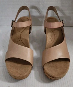 Dansko Sandalen "Tasha" Gr. 8 / EU38 sand beige Leder Cut Out Blockabsatz bequem - Bild 1 von 5