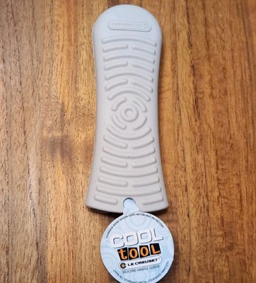 Vaporizador manga mango silicona Le Creuset Cool Tool (gris/gris) NUEVO CON ETIQUETAS NUEVO Foto 1 de 4