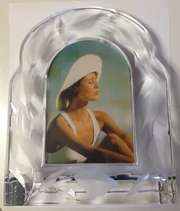 Mikasa Picture Frame...for 5x7 and trimmed larger pics..freestanding - Picture 1 of 1