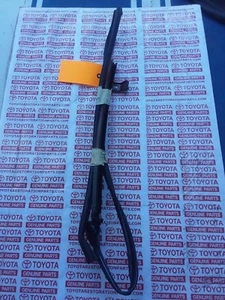 Fits TOYOTA COROLLA RUN, FRONT DOOR GLASS RIGHT WAGON 4 DOOR 1980 1981 1982 1983 - Picture 1 of 6