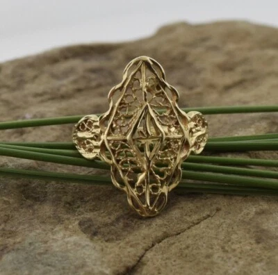 14k Yellow Gold Estate Filigree Ring Size 7.25 - Image 1 of 4