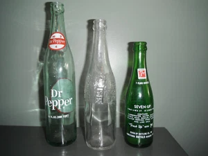vintage lot of 3 soda bottles 7 up,pepsi,dr. pepper - Picture 1 of 5