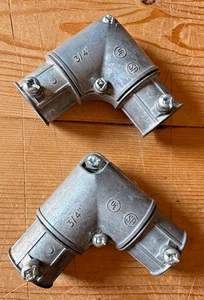 Tubo metálico eléctrico (EMT) avellana para tirar de esquina interior de 3/4" ~ Lote de 3 - Imagen 1 de 5