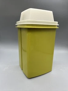 Contenedor de colección Tupperware Pick-A-Deli 1330-10 Pickle Keeper - Imagen 1 de 4