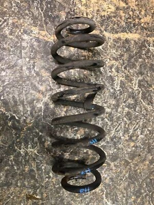 Rear Coil Spring GMC YUKON 07 08 09 10 11 12 13 14 - Picture 1 of 2