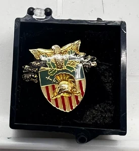 Pin de solapa pequeño West Point Academy USMA - Imagen 1 de 3