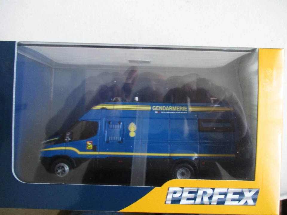Perfex Pe750 Iveco Fiat - Daily Van Long Gendarmerie Pc Police 2024 - Bleu Jaune