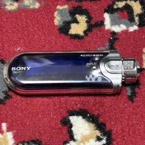 Sony NW-E405 512MB Walkman Lettore Musicale Digitale Blu Oceano Ottimo - Veloce!! - Foto 1 di 3