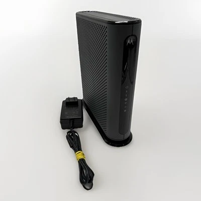 Motorola MG7550 Dual Band AC1900 Cable Modem and Wi-Fi Gigabit Router - Image 1 of 3