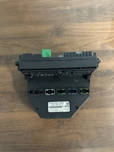 2008-2011 Mercedes-Benz C300 C350 W204 Front SAM Fuse Box Block A2045456301 OEM - Picture 1 of 12