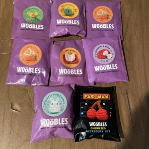 Posten 8 Neu in Verpackung Woobles Teeny kleine Zubehör-Kits PAC Mann Krone Rex Buch Karotte mehr - Bild 1 von 10
