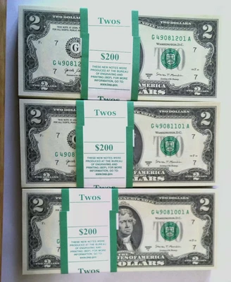 2017 A $2 Strap Pack of 100 Sequential Notes Chicago District UNC - Image 1 of 4