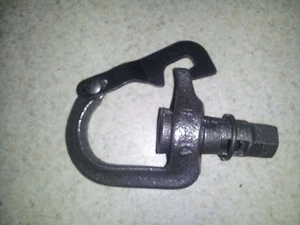 Qtà-10 Nuovo Gru 3/4" Appendiabiti Tubo 104G SP-58 Ferro Malleabile Girevole Anello Cerniera - Foto 1 di 1