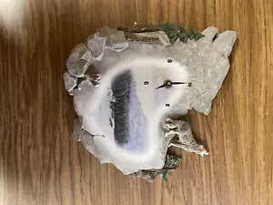 Wolf Mountain Howling Wall Clock Battery Operated Tested And Working 11" x 10" - Picture 1 of 1