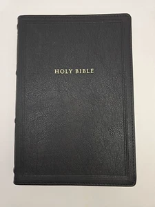 NKJV Personal Size Reference Bible Sovereign Collection Red Letter Black Comfort - Picture 1 of 13