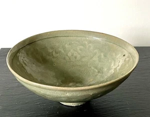 Antique Korean Ceramic Bowl with Incised Design - Picture 1 of 12