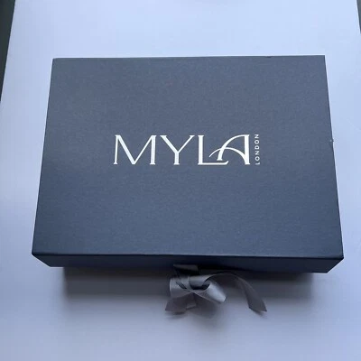 Myla 内衣全新带标签豪华丝绸套装 ~ 3 个文胸 / 2 个内裤带礼品盒 ~ 5 件 — 第 1/4 张图片