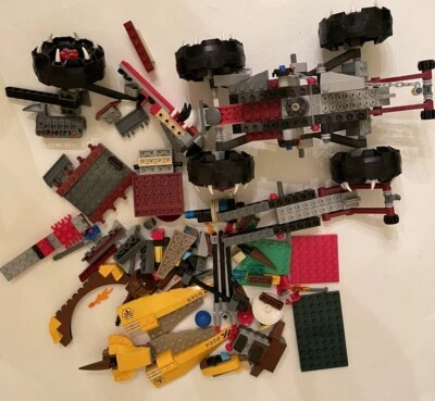 LEGO LEGENDS OF CHIMA: Wakz' Pack Tracker (70004) INCOMPLETE And Other Parts - Image 1 of 4