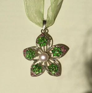 CeS Kette Chromdiopsid, Chrom Diopsid Blume mit rotem Spinell und Organza Kette - Bild 1 von 1