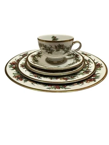 Royal Gallery The Holly & the Ivy Holiday Tafelservice für 7 - 35 Teile 1993 - Bild 1 von 4