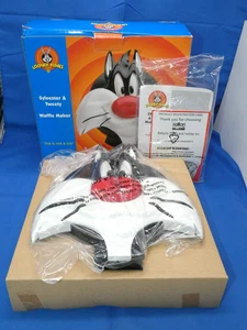 Looney Tunes SYLVESTER & TWEETY BIRD Waffeleisen Salton Modell WM20LT - Bild 1 von 10