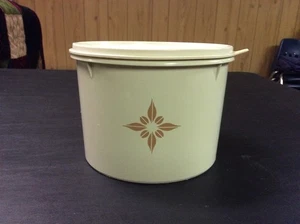 Tupperware grau Starburst 265-9 Behälter mit grau 228-24" LId (sehr gut) - Bild 1 von 7