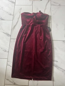 Nuevo con etiquetas Vestido Vaina Midi Express Rojo Terciopelo Escote Corazón Sin Tirantes Talla L A5 - Imagen 1 de 11