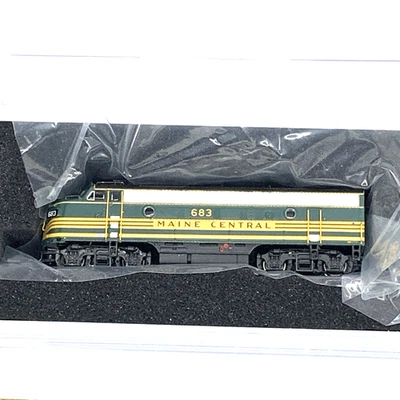 Broadway Limited 7723 N-Scale EMD F3 AB Unit-A Green/Gold Diesel 683/671B LN/Box - Image 1 of 4