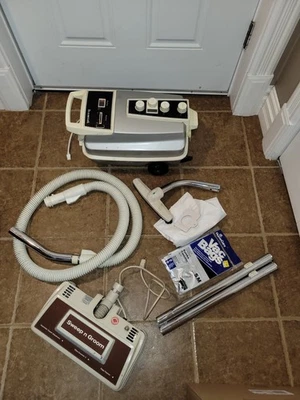 Aspiradora de bote Beaumark/Eureka rara como está. Óxido, problemas de cable de manguera. Funciona Foto 1 de 4