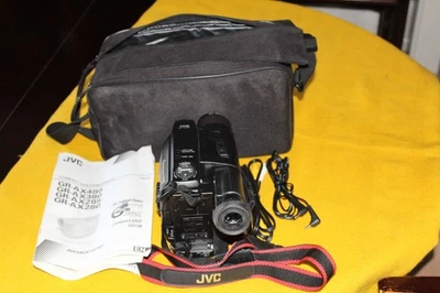JVC VHS CAMCORDER - GR-AX285 - Image 1 of 4
