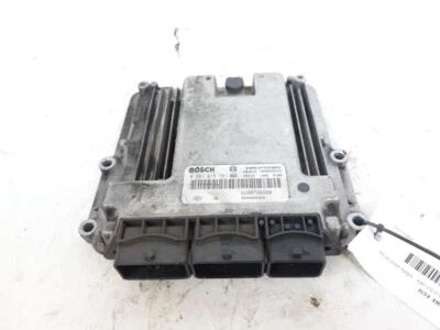 0281015781 CENTRALINA MOTORE ECU RENAULT LAGUNA III (B91) 2.0 DCI 16V 150CV 2010 - Immagine 1 di 2