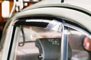 VW CLASSIC BEETLE BUG 1958-64 WINDOW VENT SHADES RAIN VISOR GUARD ACRYLIC BLACK - Picture 1 of 4