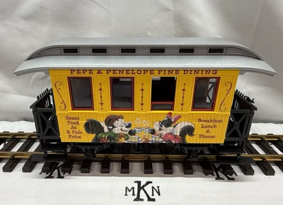 LGB 35065 Looney Tunes Pepe Le Pew Passenger Dining Rail Car Collection Item G - Image 1 of 4