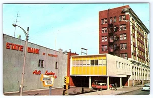 Frepport ILLinois State Bank Auto Banking Scene View chrome Postcard D606 - Picture 1 of 2