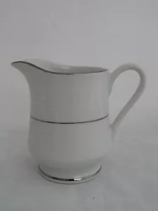 Ramo de encaje - American Limoges de Salem China - crema - artículo # 11246 - Imagen 1 de 7