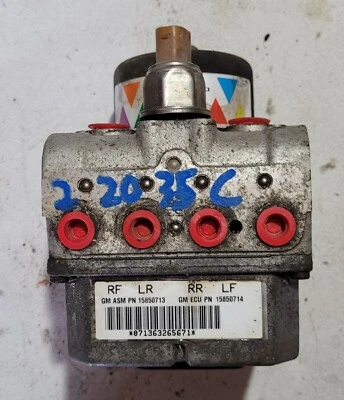 2005-2007 Cadillac CTS ABS Pump Assembly - Image 1 of 4