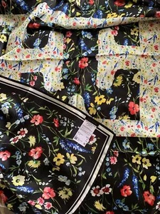 NWT ESCADA Silk Foulard Print Scarf~SIZE:46*46~100%SILK - Picture 1 of 4