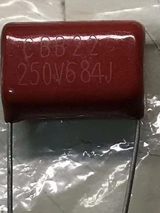 QXK2E684KTP sub cbb22250v684j 1000 PC LOT - Picture 1 of 3