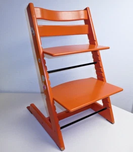 Stokke Tripp Trapp Kinder Hochstuhl in Lava-Orange, Bj. 2015 (newborn-fähig) - Bild 1 von 6