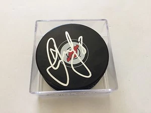 Disco de Hockey Firmado Dainius Zubrus NJ Nueva Jersey Diablos Autografiado a - Imagen 1 de 1