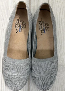 Life Stride Velocity Damenschuhe Größe 7,5 mit Memory Foam grau/silber gebraucht, in einwandfreiem Zustand - Bild 1 von 6