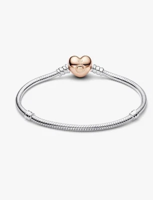 Pulsera con dije más vendida de Pandora. Acabado a mano con un oro rosa de 14k Foto 1 de 2