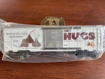 K-Line K-646705 O Gauge Hershey's Hugs Box Car, Appears to be Unused - Image 1 of 4