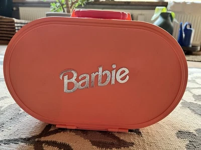 Barbie Koffer, Mantel  1994 - Bild 1 von 4