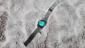 Reloj para mujer Nixon minimizado de cuarzo esfera turquesa analógico redondo SS de Japón - Imagen 1 de 4