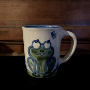 Vintage M.A. Hadley Pottery Frog Coffee Mug “Ribbit” 3.75” Dragonfly RARE!!! - Picture 1 of 7
