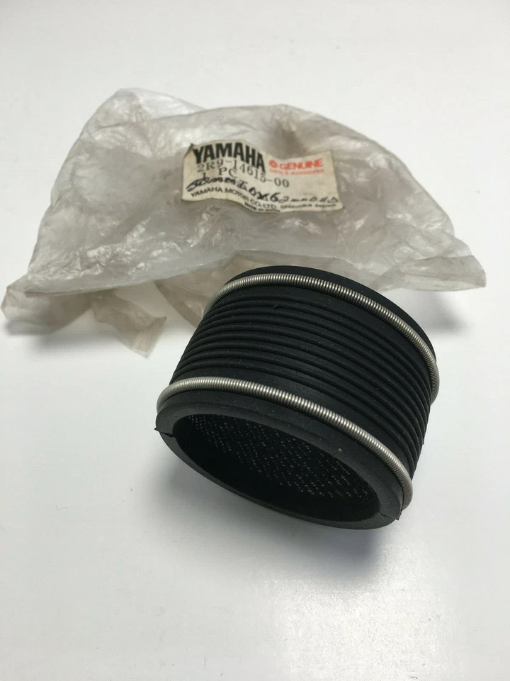 NOS Yamaha Exhaust Joint RD400 Genuine OEM Part   # 2R9-14615-00 - Image 1 of 1