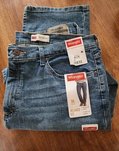 NWT Wrangler Men's and Big Men's Relaxed Fit Jeans with Flex - SMOKE - Picture 1 of 1