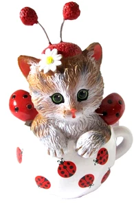 Linda figura de gato Ladybug 2012 como un insecto tazas de afecto - Imagen 1 de 10